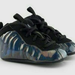 Nike infant foams
